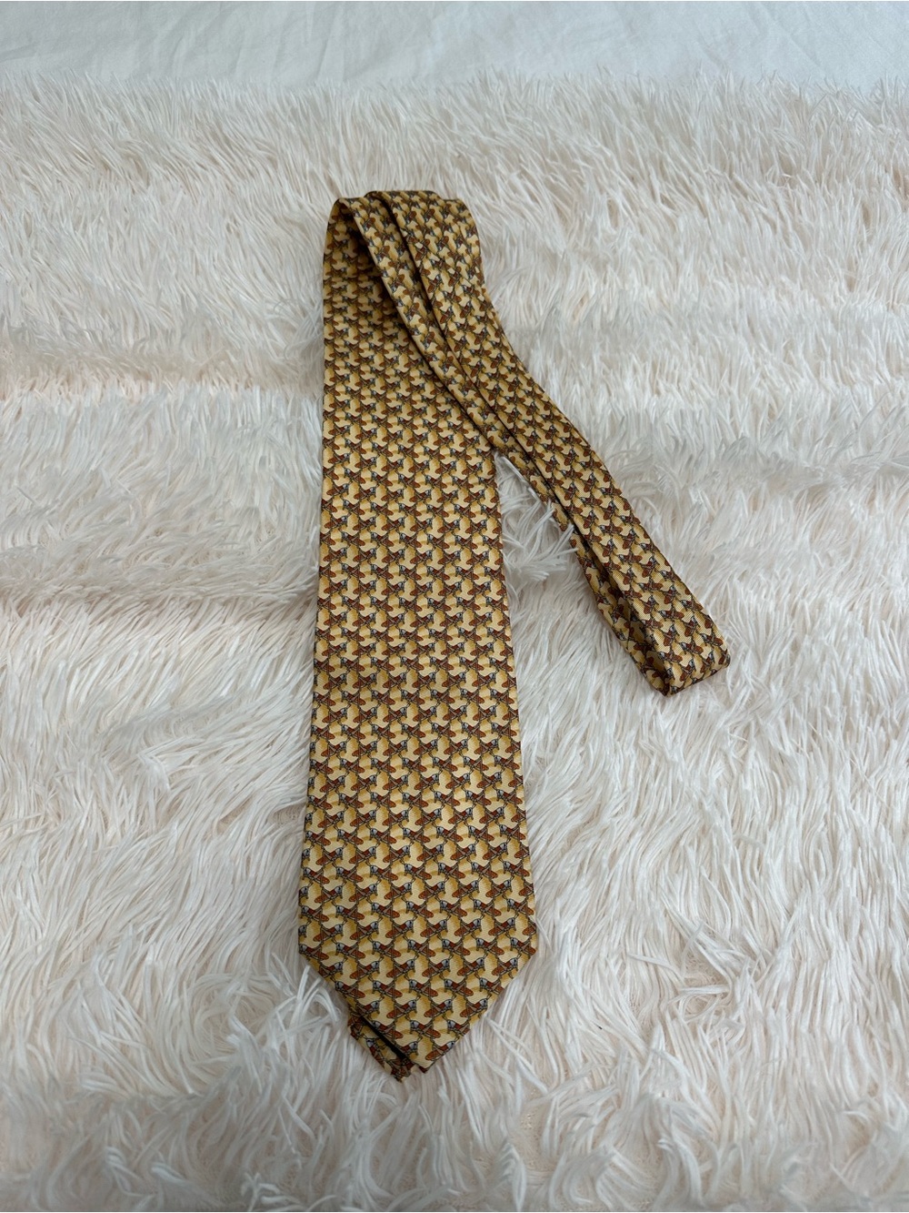 Burberry London Silk Tie Beige Gold Geometric Pattern Classic Luxury - Picture 12 of 14